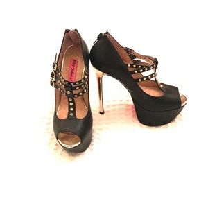 Betsy Johnson Platform Heels!!!❤️❤️❤️